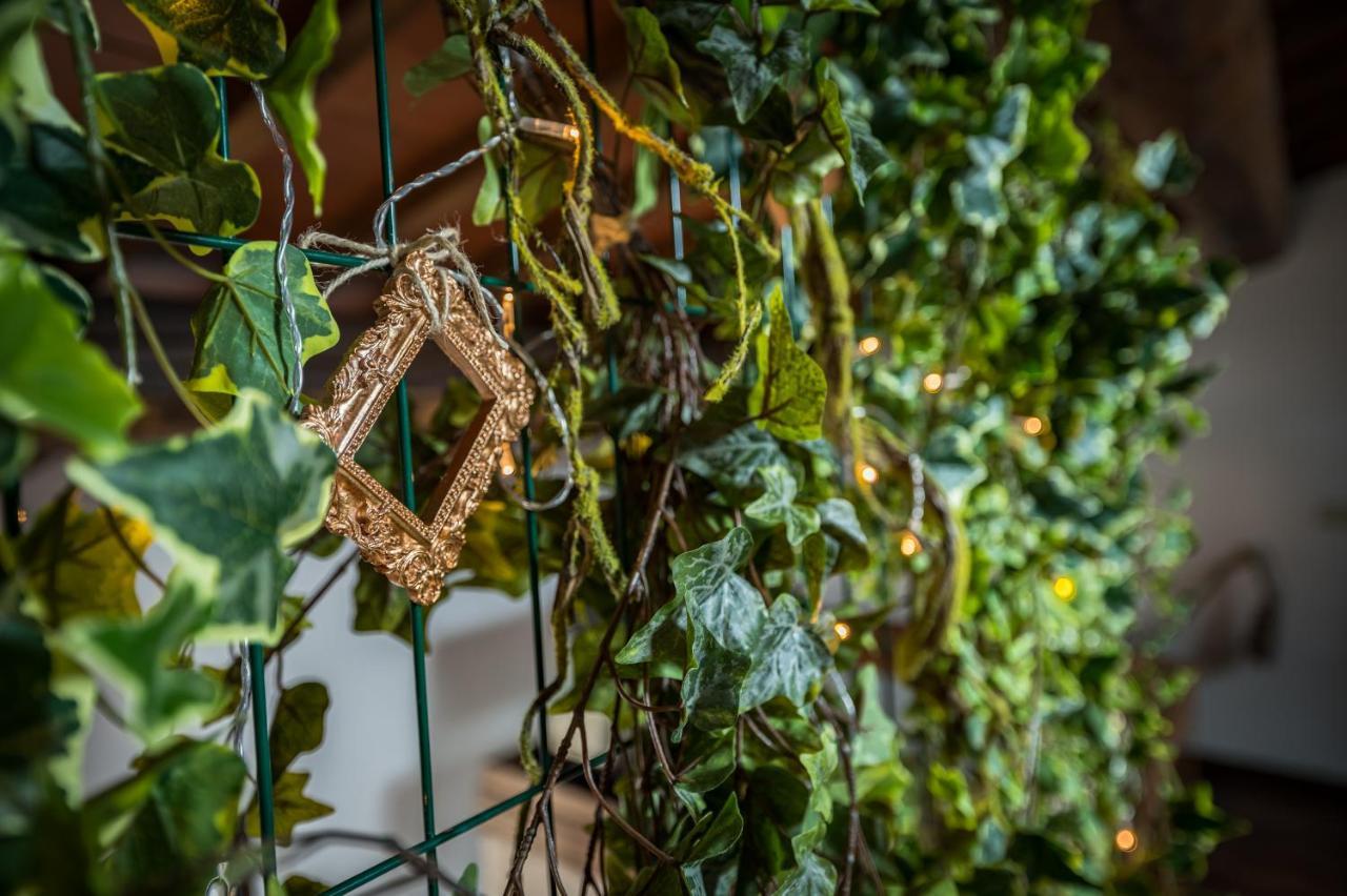 Via Lamberti, 3 - Florence Charming Apartments - Charming And Historic 5Th-Floor Attic Apartment With Elevator In A Building At The Heart Of Vibrant Florence, Just A 2-Minute Walk From All Attractions Εξωτερικό φωτογραφία